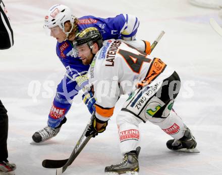 EBEL. Eishockey Bundesliga. EC VSV gegen Moser Medical Graz 99ers.  Michael Forney, (VSV), Olivier Latendresse (Graz). Villach, am 27.10..2013.
Foto: Kuess 


---
pressefotos, pressefotografie, kuess, qs, qspictures, sport, bild, bilder, bilddatenbank