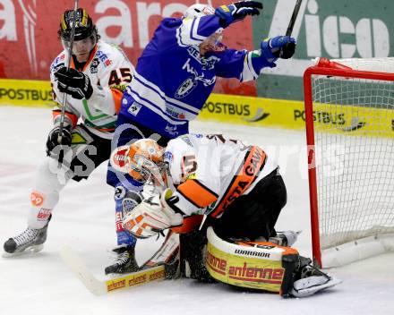 EBEL. Eishockey Bundesliga. EC VSV gegen Moser Medical Graz 99ers.  Derek Ryan, (VSV), Alexandre Picard,  Danny Sabourin (Graz). Villach, am 27.10..2013.
Foto: Kuess 


---
pressefotos, pressefotografie, kuess, qs, qspictures, sport, bild, bilder, bilddatenbank