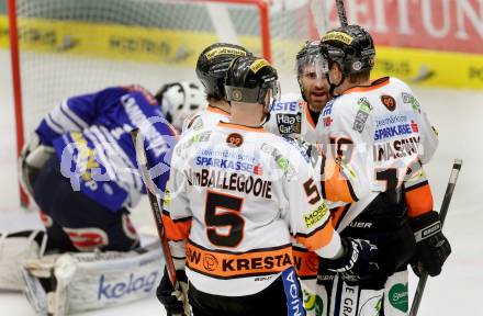 EBEL. Eishockey Bundesliga. EC VSV gegen Moser Medical Graz 99ers.  Torjubel Graz. Villach, am 27.10..2013.
Foto: Kuess 


---
pressefotos, pressefotografie, kuess, qs, qspictures, sport, bild, bilder, bilddatenbank