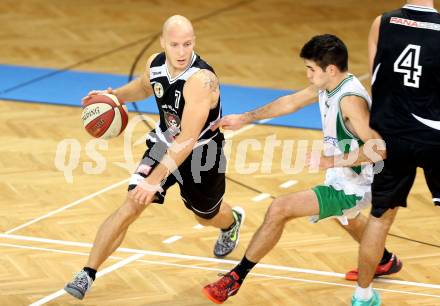 Basketball 2. Bundesliga. KOS Klagenfurt/Celovec gegen Panaceo Villach Raiders. Toman Feinig, (KOS), Davor Sattler  (Villach). Klagenfurt, 26.10.2013.
Foto: Kuess
---
pressefotos, pressefotografie, kuess, qs, qspictures, sport, bild, bilder, bilddatenbank