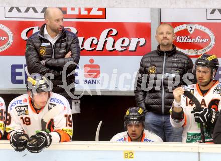 EBEL. Eishockey Bundesliga. EC VSV gegen Moser Medical Graz 99ers.  Co-Trainer Herbert Hohenberger, Trainer Petri Matikainen (Graz). Villach, am 27.10..2013.
Foto: Kuess 


---
pressefotos, pressefotografie, kuess, qs, qspictures, sport, bild, bilder, bilddatenbank