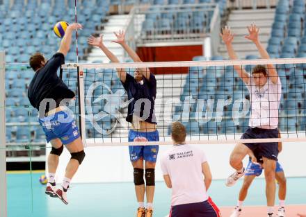 Volleyball Champions League. Training SK Aich/Dob. Klagenfurt, am 28.10.2013.
Foto: Kuess
---
pressefotos, pressefotografie, kuess, qs, qspictures, sport, bild, bilder, bilddatenbank