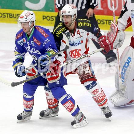 EBEL. Eishockey Bundesliga. EC VSV gegen KAC. Marco Pewal, (VSV) Martin Schumnig (KAC). Villach, am 22.10..2013.
Foto: Kuess 


---
pressefotos, pressefotografie, kuess, qs, qspictures, sport, bild, bilder, bilddatenbank