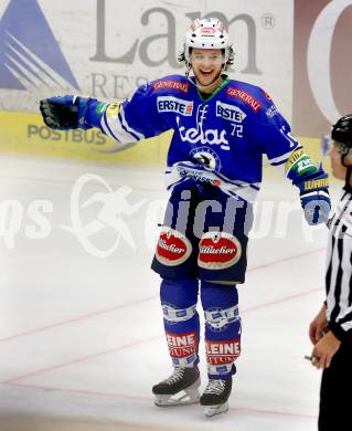 EBEL. Eishockey Bundesliga. EC VSV gegen Moser Medical Graz 99ers.  Torjubel JOhn Hughes (VSV). Villach, am 27.10..2013.
Foto: Kuess 


---
pressefotos, pressefotografie, kuess, qs, qspictures, sport, bild, bilder, bilddatenbank