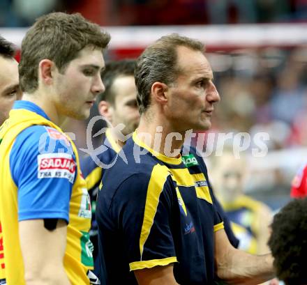 Volleyball Champions League. SK Posijilnica Aich/Dob gegen Lube Banca Marche MACERATA. Trainer Johan Verstappen (Aich/Dob). Klagenfurt, am 30.10.2013.
Foto: Kuess
---
pressefotos, pressefotografie, kuess, qs, qspictures, sport, bild, bilder, bilddatenbank