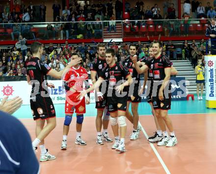 Volleyball Champions League. SK Posijilnica Aich/Dob gegen Lube Banca Marche MACERATA. Jubel (Macerata). Klagenfurt, am 30.10.2013.
Foto: Kuess
---
pressefotos, pressefotografie, kuess, qs, qspictures, sport, bild, bilder, bilddatenbank