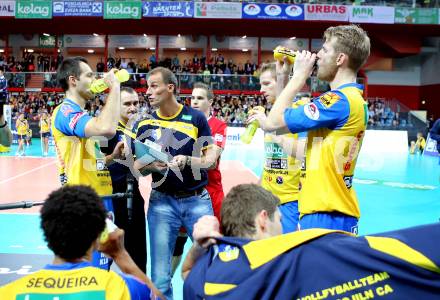 Volleyball Champions League. SK Posijilnica Aich/Dob gegen Lube Banca Marche MACERATA. (Aich/Dob). Klagenfurt, am 30.10.2013.
Foto: Kuess
---
pressefotos, pressefotografie, kuess, qs, qspictures, sport, bild, bilder, bilddatenbank