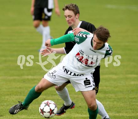 Fussball Kaerntner Liga. SV Feldkirchen/Oberglan gegen SV Spittal/Drau. Mathias Regal,  (Feldkirchen/Oberglan), Peter Wettengl (Spiital). Feldkirchen, am 2.11.2013.
Foto: Kuess
---
pressefotos, pressefotografie, kuess, qs, qspictures, sport, bild, bilder, bilddatenbank