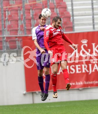 Fussball. Regionalliga. Austria Klagenfurt gegen Vorwaerts Steyr. Raul Garcia Lozano (Austria Klagenfurt), Rexhe Bytyci (Vorwaerts Steyr). Klagenfurt, 2.11.2013.
Foto: Kuess 
---
pressefotos, pressefotografie, kuess, qs, qspictures, sport, bild, bilder, bilddatenbank