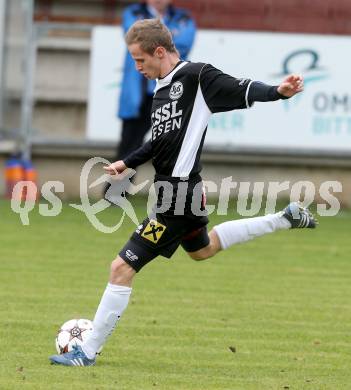 Fussball Kaerntner Liga. SV Feldkirchen/Oberglan gegen SV Spittal/Drau. Christian Krieber  (Spittal). Feldkirchen, am 2.11.2013.
Foto: Kuess
---
pressefotos, pressefotografie, kuess, qs, qspictures, sport, bild, bilder, bilddatenbank