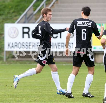 Fussball Kaerntner Liga. SV Feldkirchen/Oberglan gegen SV Spittal/Drau. Torjubel Daniel Urbas, Rafael Graf (Feldkirchen/Oberglan) Feldkirchen, am 2.11.2013.
Foto: Kuess
---
pressefotos, pressefotografie, kuess, qs, qspictures, sport, bild, bilder, bilddatenbank