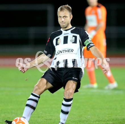 Fussball Regionalliga. VSV gegen LASK. Mario Hieblinger (LASK). Villach, 31.10.2013.
Foto: Kuess
---
pressefotos, pressefotografie, kuess, qs, qspictures, sport, bild, bilder, bilddatenbank