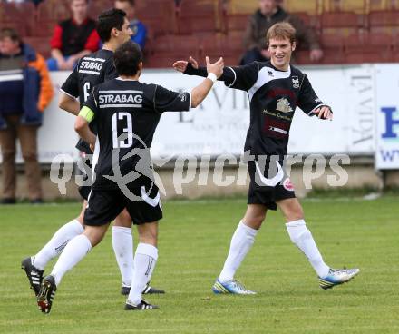 Fussball Kaerntner Liga. SV Feldkirchen/Oberglan gegen SV Spittal/Drau. Torjubel Daniel Urbas, Rafael Graf, Juergen Pichoerner (Spittal). Feldkirchen, am 2.11.2013.
Foto: Kuess
---
pressefotos, pressefotografie, kuess, qs, qspictures, sport, bild, bilder, bilddatenbank