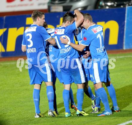 Fussball Bundesliga. RZ Pellets WAC gegen SV Scholz Groedig. Torjubel Groedig. Wolfsberg, 2.11.2013.
Foto: Kuess

---
pressefotos, pressefotografie, kuess, qs, qspictures, sport, bild, bilder, bilddatenbank