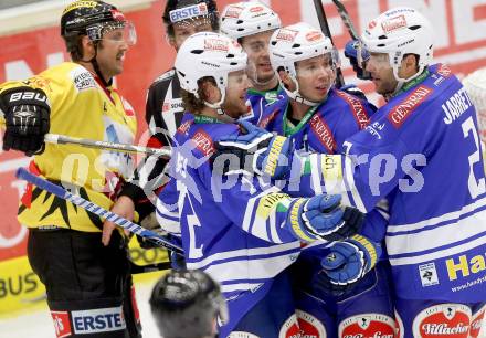 EBEL. Eishockey Bundesliga. EC VSV gegen UPC Vienna Capitals. Torjubel Marco Pewal, Derek Ryan, John Hughes, Cole Jarrett (VSV). Villach, am 3.11.2013.
Foto: Kuess 


---
pressefotos, pressefotografie, kuess, qs, qspictures, sport, bild, bilder, bilddatenbank