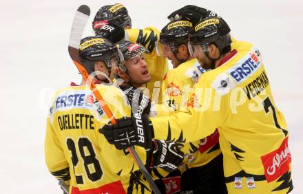 EBEL. Eishockey Bundesliga. EC VSV gegen UPC Vienna Capitals. torjubel (Caps). Villach, am 3.11.2013.
Foto: Kuess 


---
pressefotos, pressefotografie, kuess, qs, qspictures, sport, bild, bilder, bilddatenbank