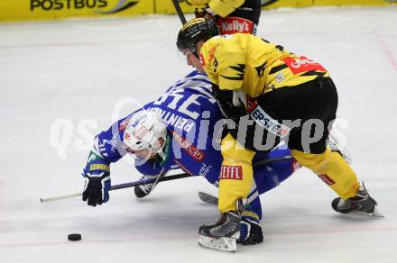 EBEL. Eishockey Bundesliga. EC VSV gegen UPC Vienna Capitals. Markus Peintner, (VSV), Mike Ouellette (Caps). Villach, am 3.11.2013.
Foto: Kuess 


---
pressefotos, pressefotografie, kuess, qs, qspictures, sport, bild, bilder, bilddatenbank