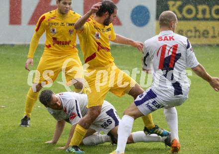 Fussball Regionalliga. SAK gegen KSV Amateure.  Helmut Koenig, Christian Dlopst, (SAK), Argzim Redzovic  (KSV). Welzenegg, am 3.11.2013.
Foto: Kuess
---
pressefotos, pressefotografie, kuess, qs, qspictures, sport, bild, bilder, bilddatenbank