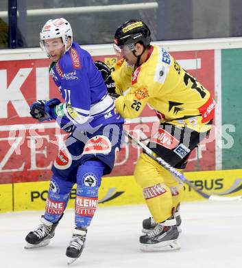 EBEL. Eishockey Bundesliga. EC VSV gegen UPC Vienna Capitals. Derek Ryan, (VSV), Michael Schiechl  (Caps). Villach, am 3.11.2013.
Foto: Kuess 


---
pressefotos, pressefotografie, kuess, qs, qspictures, sport, bild, bilder, bilddatenbank