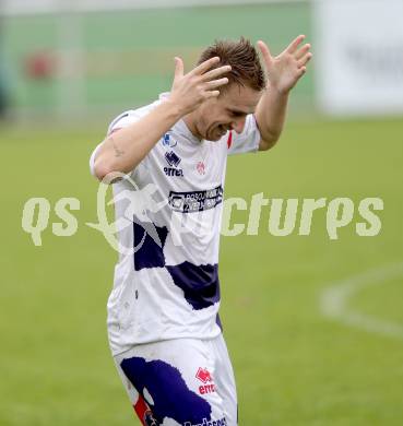 Fussball Regionalliga. SAK gegen KSV Amateure. Torjubel Darijo Biscan (SAK). Welzenegg, am 3.11.2013.
Foto: Kuess
---
pressefotos, pressefotografie, kuess, qs, qspictures, sport, bild, bilder, bilddatenbank