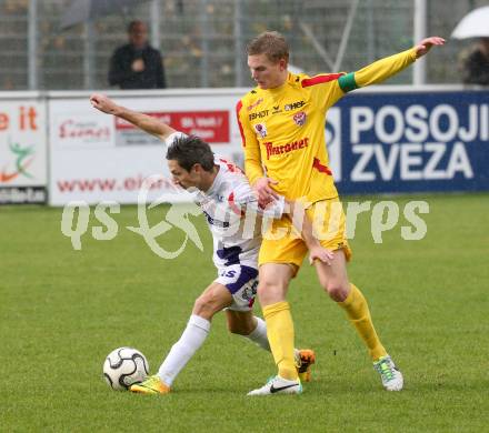 Fussball Regionalliga. SAK gegen KSV Amateure. Thomas Riedl, (SAK), Thomas Hirschhofer  (KSV). Welzenegg, am 3.11.2013.
Foto: Kuess
---
pressefotos, pressefotografie, kuess, qs, qspictures, sport, bild, bilder, bilddatenbank