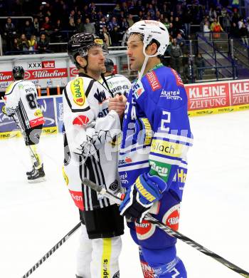 EBEL. Eishockey Bundesliga. EC VSV gegen Dornbirner Eishockey Club.  Cole Jarrett, (VSV), Patrick Jarrett (Dornbirn). Villach, am 13.11.2013.
Foto: Kuess 


---
pressefotos, pressefotografie, kuess, qs, qspictures, sport, bild, bilder, bilddatenbank