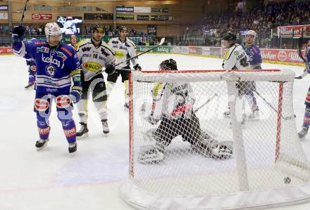 EBEL. Eishockey Bundesliga. EC VSV gegen Dornbirner Eishockey Club.  Torjubel Cole Jarrett (VSV). Villach, am 13.11.2013.
Foto: Kuess 


---
pressefotos, pressefotografie, kuess, qs, qspictures, sport, bild, bilder, bilddatenbank