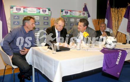 Fussball Regionalliga. Informationsveranstaltung die Zukunft der SK Austria Klagenfurt.  Stadtrat Gerhard Reinisch, Peter Svetits, Buergermeister Christian Scheider, Stadtrat Juergen Pfeiler. Klagenfurt, am 21.11.2013.
Foto: Kuess
---
pressefotos, pressefotografie, kuess, qs, qspictures, sport, bild, bilder, bilddatenbank