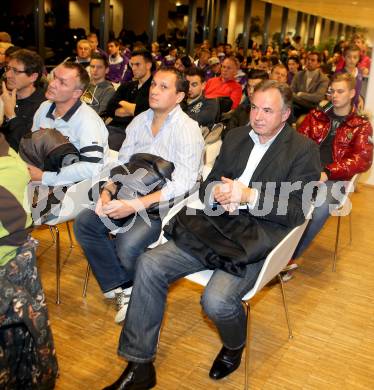 Fussball Regionalliga. Informationsveranstaltung die Zukunft der SK Austria Klagenfurt.  Trainer Joze Prelogar, Co-Trainer Alexander Suppantschitsch, Tormanntrainer Wolfgang Thun-Hohenstein. Klagenfurt, am 21.11.2013.
Foto: Kuess
---
pressefotos, pressefotografie, kuess, qs, qspictures, sport, bild, bilder, bilddatenbank