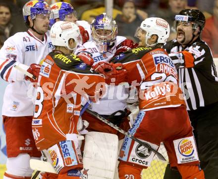 EBEL. Eishockey Bundesliga. KAC gegen EC Red Bull Salzburg. Thomas Koch, John Lammers, (KAC), Bernd Brueckler  (Salzburg). Klagenfurt, am 22.11.2013
Foto: Kuess 

---
pressefotos, pressefotografie, kuess, qs, qspictures, sport, bild, bilder, bilddatenbank