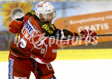 EBEL. Eishockey Bundesliga. KAC gegen EC Red Bull Salzburg. Mike Siklenka (KAC). Klagenfurt, am 22.11.2013
Foto: Kuess 

---
pressefotos, pressefotografie, kuess, qs, qspictures, sport, bild, bilder, bilddatenbank