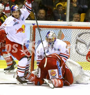 EBEL. Eishockey Bundesliga. KAC gegen EC Red Bull Salzburg. John Lammers, (KAC), Dave Meckler, Bernd Brueckler  (Salzburg). Klagenfurt, am 22.11.2013
Foto: Kuess 

---
pressefotos, pressefotografie, kuess, qs, qspictures, sport, bild, bilder, bilddatenbank