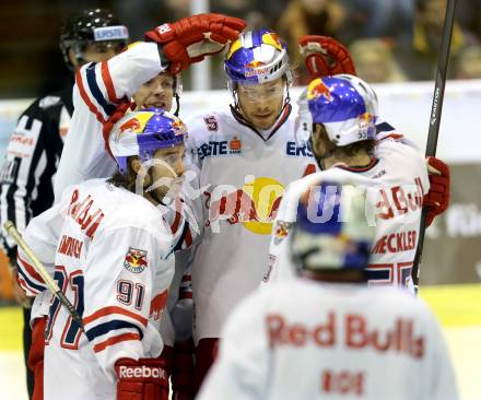 EBEL. Eishockey Bundesliga. KAC gegen EC Red Bull Salzburg.  Torjubel Dominique Heinrich, Brian Fahey, Thomas Raffl (Salzburg). Klagenfurt, am 22.11.2013
Foto: Kuess 

---
pressefotos, pressefotografie, kuess, qs, qspictures, sport, bild, bilder, bilddatenbank