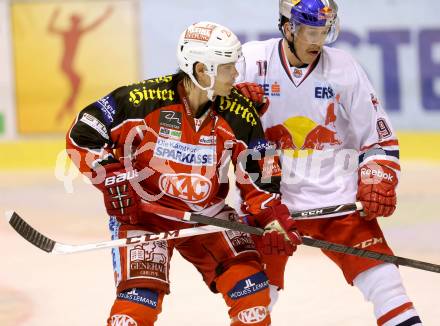 EBEL. Eishockey Bundesliga. KAC gegen EC Red Bull Salzburg. John Lammers,  (KAC), Joe Motzko (Salzburg). Klagenfurt, am 22.11.2013
Foto: Kuess 

---
pressefotos, pressefotografie, kuess, qs, qspictures, sport, bild, bilder, bilddatenbank