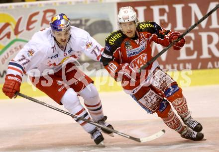 EBEL. Eishockey Bundesliga. KAC gegen EC Red Bull Salzburg. Tyler Scofield,  (KAC), Florian Muehlstein (Salzburg). Klagenfurt, am 22.11.2013
Foto: Kuess 

---
pressefotos, pressefotografie, kuess, qs, qspictures, sport, bild, bilder, bilddatenbank