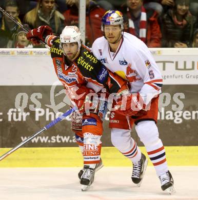 EBEL. Eishockey Bundesliga. KAC gegen EC Red Bull Salzburg. Martin Schumnig, (KAC), Thomas Raffl  (Salzburg). Klagenfurt, am 22.11.2013
Foto: Kuess 

---
pressefotos, pressefotografie, kuess, qs, qspictures, sport, bild, bilder, bilddatenbank