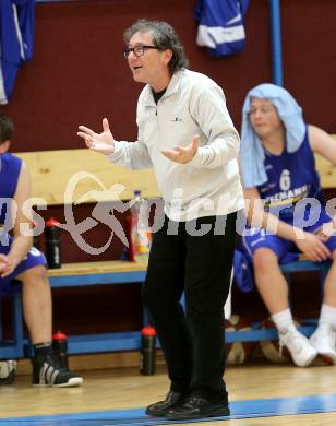 Basketball. 2. Bundesliga. Woerthersee Piraten gegen Radenthein. Trainer Miran Cilensek (Radenthein). Klagenfurt, am 16.11.2013.
Foto: Kuess
---
pressefotos, pressefotografie, kuess, qs, qspictures, sport, bild, bilder, bilddatenbank