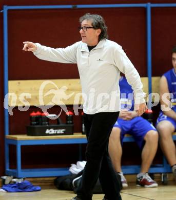 Basketball. 2. Bundesliga. Woerthersee Piraten gegen Radenthein. Trainer Miran Cilensek (Radenthein). Klagenfurt, am 16.11.2013.
Foto: Kuess
---
pressefotos, pressefotografie, kuess, qs, qspictures, sport, bild, bilder, bilddatenbank