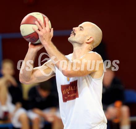 Basketball. 2. Bundesliga. Woerthersee Piraten gegen Radenthein. Joachim Buggelsheim (Piraten). Klagenfurt, am 16.11.2013.
Foto: Kuess
---
pressefotos, pressefotografie, kuess, qs, qspictures, sport, bild, bilder, bilddatenbank