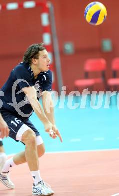 AVL. Volleybal Bundesliga. VBK Klagenfurt gegen HYPO Tirol. Simon Fruehbauer (Klagenfurt). Klagenfurt, am 16.11.2013.
Foto: Kuess
---
pressefotos, pressefotografie, kuess, qs, qspictures, sport, bild, bilder, bilddatenbank