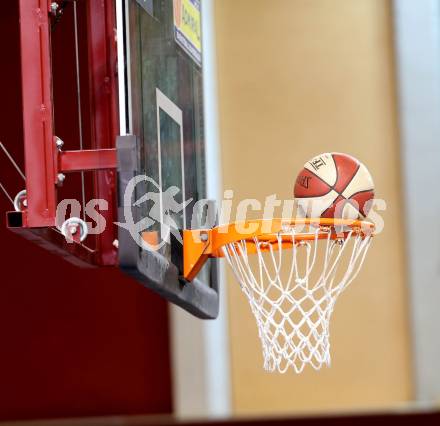 Basketball 2. Bundesliga. Woerthersee Piraten gegen BK Mattersburg Rocks. Feature. Bastketball. Klagenfurt, am 30.11.2013.
Foto: Kuess
---
pressefotos, pressefotografie, kuess, qs, qspictures, sport, bild, bilder, bilddatenbank