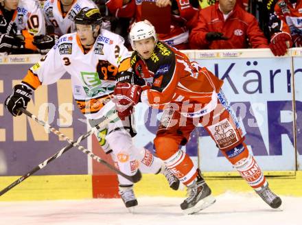 EBEL. Eishockey Bundesliga. KAC gegen Moser Medical Graz 99ers. Markus Pirmann,  (KAC), Andreas Wiedergut (Graz). Klagenfurt, am 1.12.2013
Foto: Kuess 

---
pressefotos, pressefotografie, kuess, qs, qspictures, sport, bild, bilder, bilddatenbank