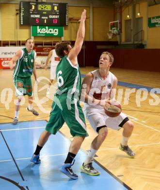 Basketball 2. Bundesliga. Woerthersee Piraten gegen BK Mattersburg Rocks. Paul Koroschitz (Piraten), David Jandl (Mattersburg). Klagenfurt, am 30.11.2013.
Foto: Kuess
---
pressefotos, pressefotografie, kuess, qs, qspictures, sport, bild, bilder, bilddatenbank