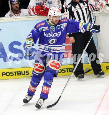 EBEL. Eishockey Bundesliga. EC VSV gegen EC Red Bull Salzburg. Torjubel PETRIK Benjamin (VSV). Villach, am 1.12.2013.
Foto: Kuess 


---
pressefotos, pressefotografie, kuess, qs, qspictures, sport, bild, bilder, bilddatenbank