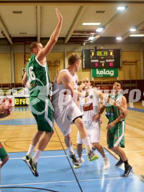 Basketball 2. Bundesliga. Woerthersee Piraten gegen BK Mattersburg Rocks. Paul Koroschitz (Piraten), Corey Hallett (Mattersburg). Klagenfurt, am 30.11.2013.
Foto: Kuess
---
pressefotos, pressefotografie, kuess, qs, qspictures, sport, bild, bilder, bilddatenbank