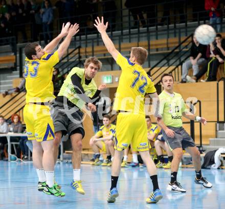 Handball Bundesliga. HC Kaernten gegen UHC Hollabrunn. Anze Kljajic (HCK), Andreas Czech, Bohunicky Peter (Hollabrunn). Viktring, am 30.11.2013.
Foto: Kuess
---
pressefotos, pressefotografie, kuess, qs, qspictures, sport, bild, bilder, bilddatenbank