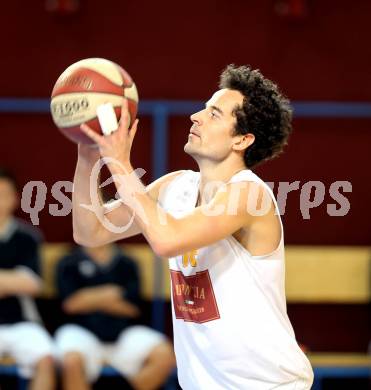 Basketball 2. Bundesliga. Woerthersee Piraten gegen BK Mattersburg Rocks. Alexander Ey  (Piraten). Klagenfurt, am 30.11.2013.
Foto: Kuess
---
pressefotos, pressefotografie, kuess, qs, qspictures, sport, bild, bilder, bilddatenbank