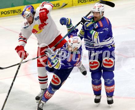 EBEL. Eishockey Bundesliga. EC VSV gegen EC Red Bull Salzburg. JARRETT Rodney Coleman, RYAN Derek (VSV), NOEDL Andreas (Salzburg). Villach, am 1.12.2013.
Foto: Kuess 


---
pressefotos, pressefotografie, kuess, qs, qspictures, sport, bild, bilder, bilddatenbank