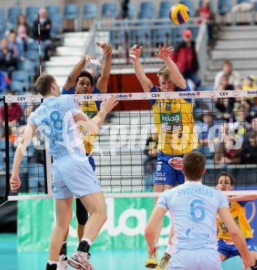 Volleyball Champions League. SK Posijilnica Aich/Dob gegen Zenit Kazan. Valdir Sequeira, Peter Wohlfahrtstaetter (Aich/Dob). Klagenfurt, am 3.12.2013.
Foto: Kuess
---
pressefotos, pressefotografie, kuess, qs, qspictures, sport, bild, bilder, bilddatenbank