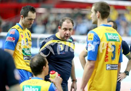 Volleyball Champions League. SK Posijilnica Aich/Dob gegen Zenit Kazan. Andrej Grut, Manager Martin Micheu (Aich/Dob). Klagenfurt, am 3.12.2013.
Foto: Kuess
---
pressefotos, pressefotografie, kuess, qs, qspictures, sport, bild, bilder, bilddatenbank